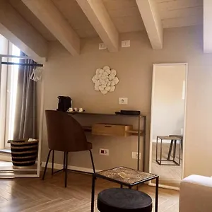 Gatto Bianco 42 Guest house